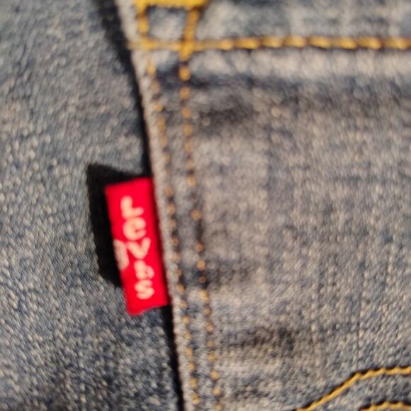 Levi’s Classic Straight – Size 28x30 – Soft Stretch Denim - Picture 5 of 9